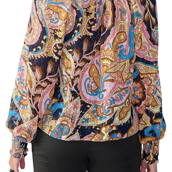 Sanctuary Relaxed Button Blouse with texture detailing. relaxed-fit blouse - Picture 3 of 4
